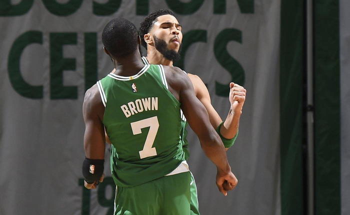 霍伊伦：我和卢卡库是兄弟；决赛打国米还是博洛尼亚都一样（霍伊伦：与卢卡库情同兄弟，决赛遇国米还是博洛尼亚都一样）