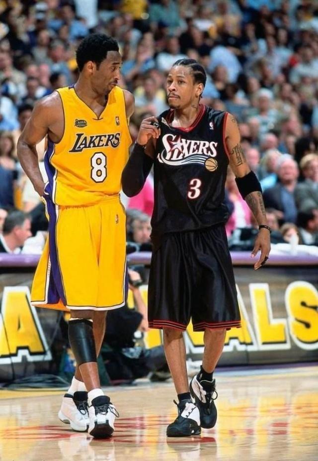 德甲生涯第10次戴帽，凯恩赛后将比赛用球带走收藏（凯恩德甲生涯第10次上演帽子戏法，赛后捧走比赛用球留作纪念）